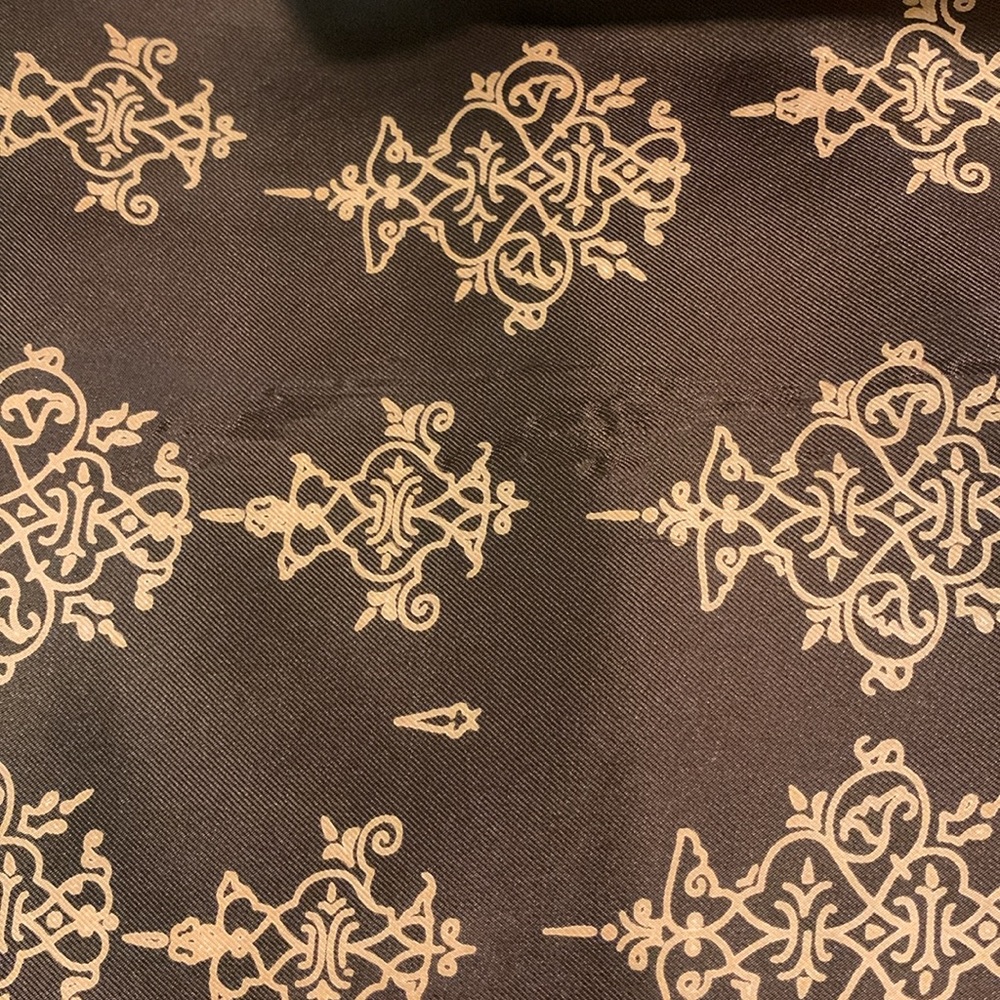 Royal Doulton Elegant Floral Brown 52 1/2 X 11 1/2 inches Silk Scarf - Picture 7 of 7